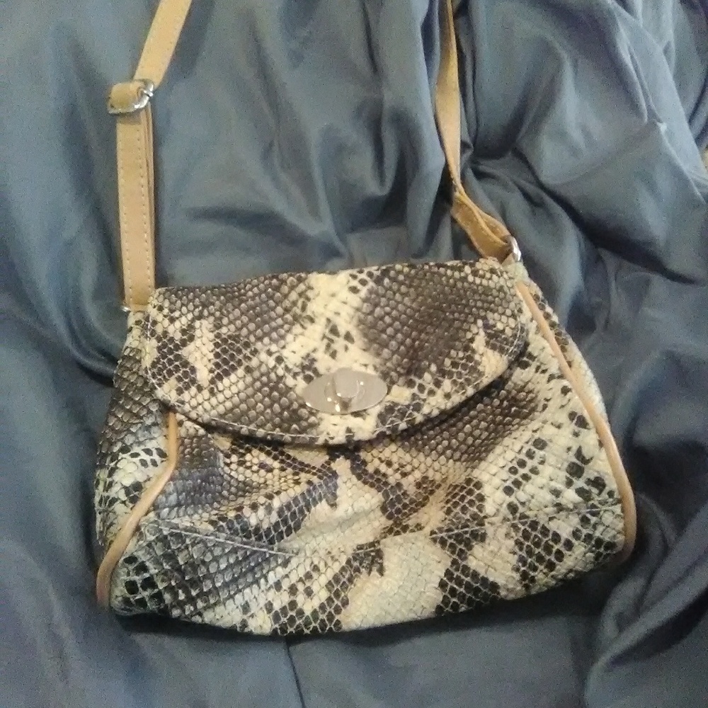 Crossover bag